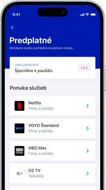 Mobilný telefón s otvorenou O2 aplikáciou a s obrazovkou zobrazujúcou správu predplatného a balíčkov